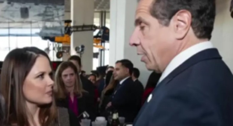 Ν. Υόρκη: Παραιτήθηκε ο κυβερνήτης Α. Κουόμο για σεξουαλικές παρενοχλήσεις