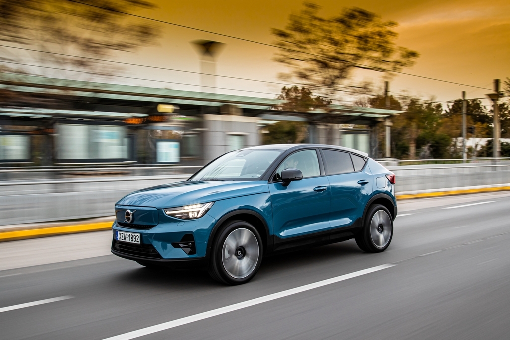Volvo C40 Recharge Ρ8 ΑWD, από 61.988 ευρώ