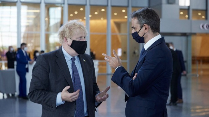 Το απόγευμα η συνάντηση Μητσοτάκη – Τζόνσον στο Λονδίνο