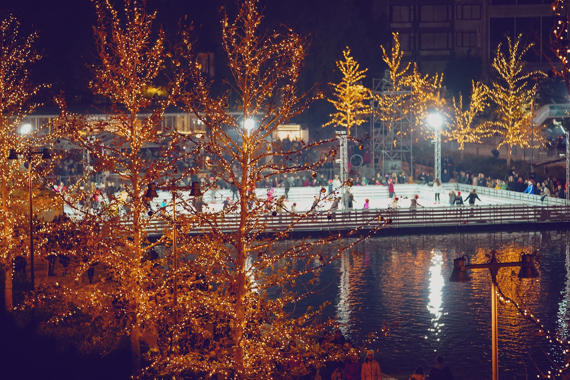 Ο χριστουγεννιάτικος κόσμος στο Κέντρο Πολιτισμού “ίδρυμα Σταύρος Νιάρχος”