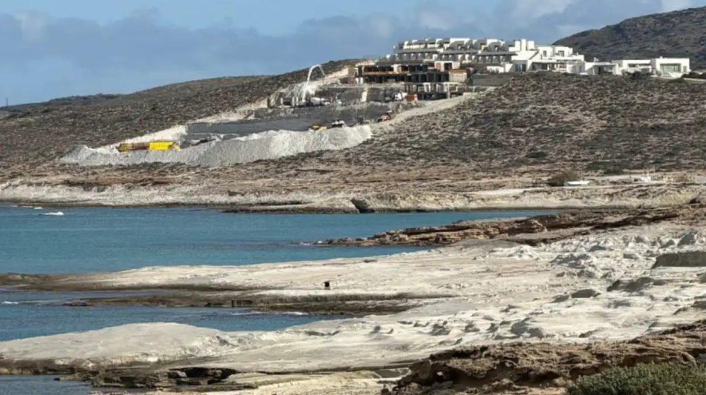 ΣτΕ: Βάζει “στοπ” στην επέκταση του Domes White Coast στη Μήλο