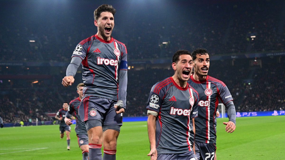 Αγιαξ – Ολυμπιακός 1-2: Oι ερυθρόλευκοι άλωσαν το Άμστερνταμ και προκρίθηκαν στην επόμενη φάση του Champions League