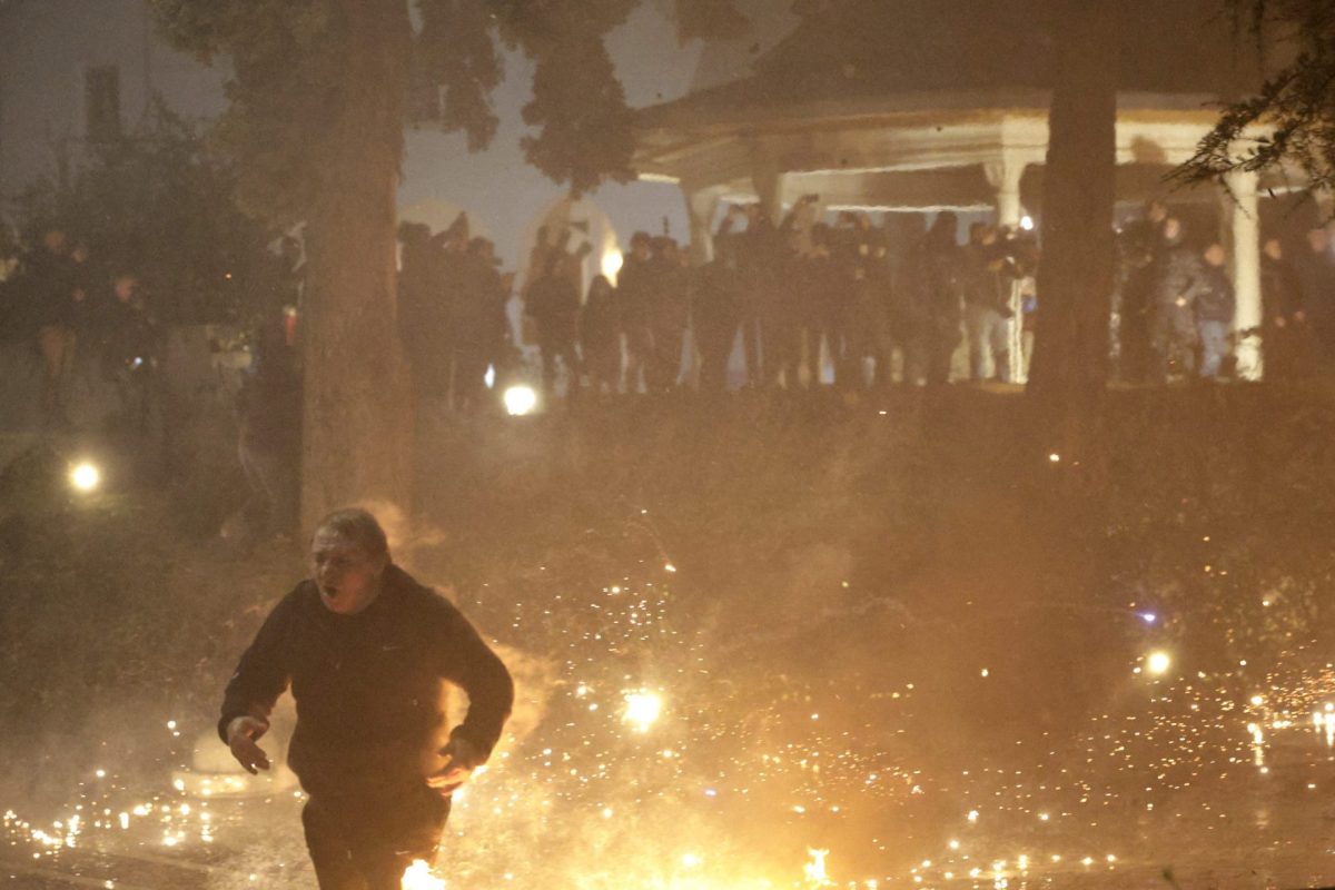 Συγκρούσεις στα Τίρανα: Τραυματίες και συλλήψεις σε συγκέντρωση κατά της κυβέρνησης