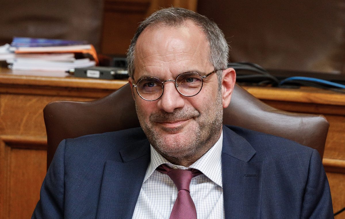 Ο Ζούλας τελειώνει… από τον ΣΚΑΪ