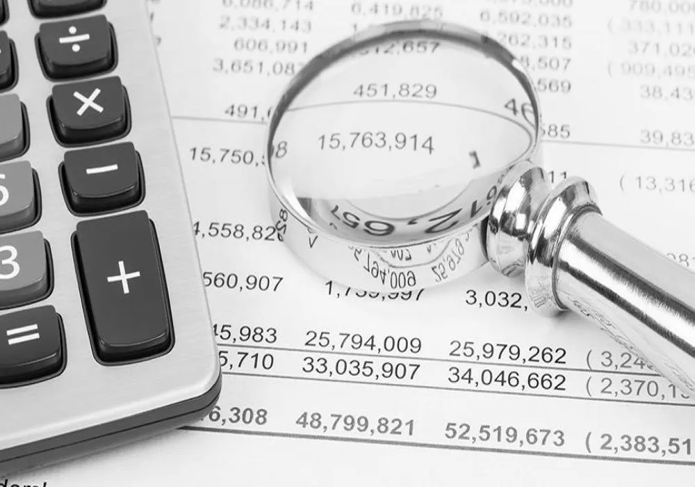 Φακέλους με πλαστά-εικονικά τιμολόγια άνω των 100 εκατ. ευρώ φέρεται να έχουν στα χέρια τους οι Αρχές για ορισμένες μεγάλες, «υπεράνω υποψίας» εισηγμένες!