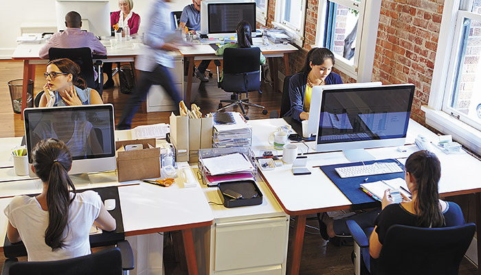 563.000 νέες θέσεις εργασίας από το 2019 – Αύξηση μέσου μισθού κατά 30,3%