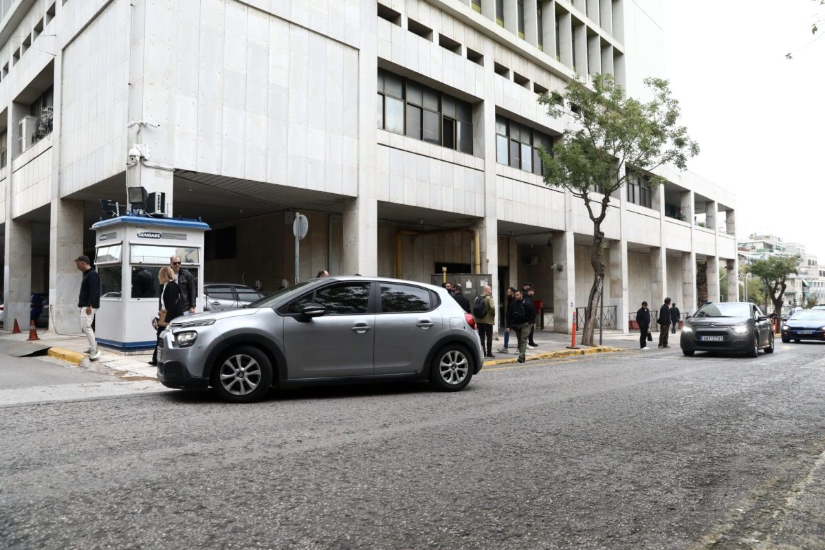 Τι κατέθεσε η μητέρα του 27χρονου επιχειρηματία που δολοφονήθηκε στη Νέα Πέραμο – Πού στρέφονται οι έρευνες