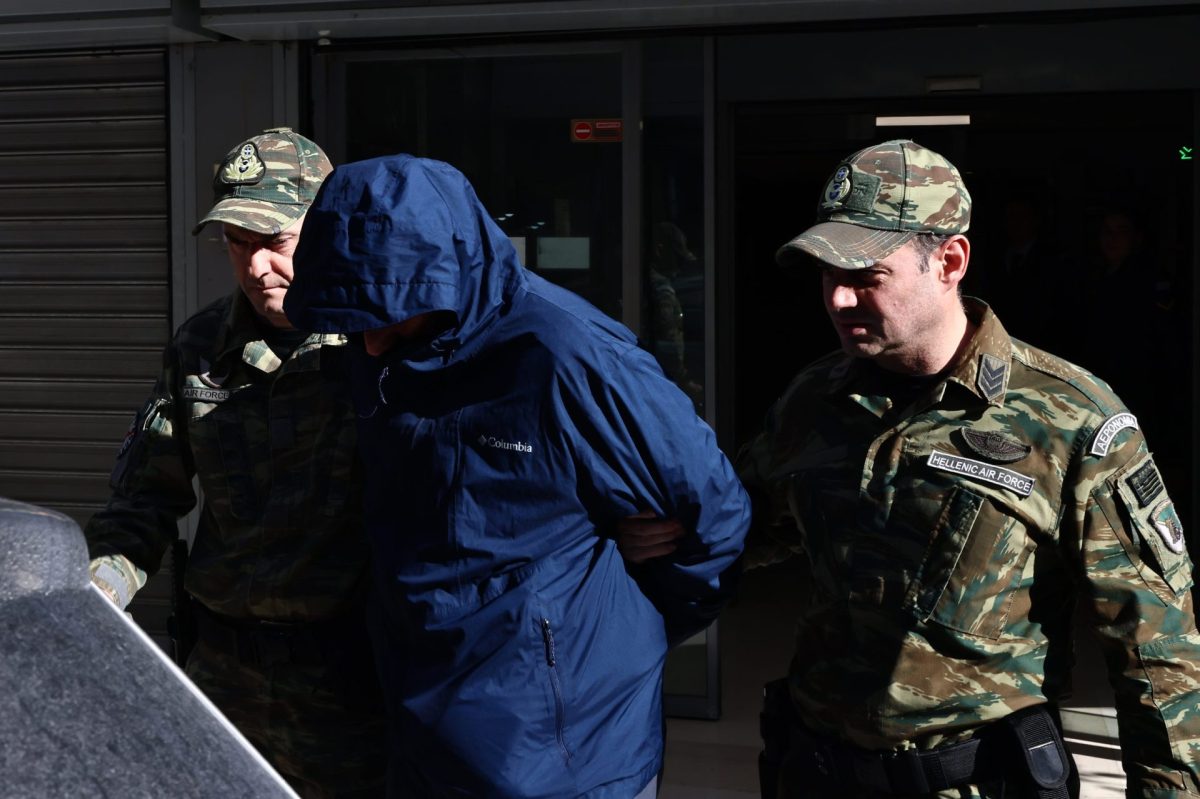 Αποκάλυψη για την υπόθεση κατασκοπείας: Το ταξίδι του 54χρονου σμήναρχου στο Πεκίνο, το τηλέφωνο-σκιά και οι πληρωμές σε κρυπτονομίσματα