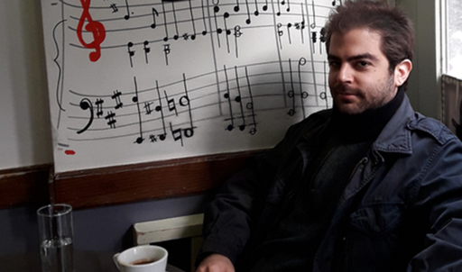 Ο γιος του δολοφόνου της 17Ν διαφημίζει τον ΣΚΑΪ