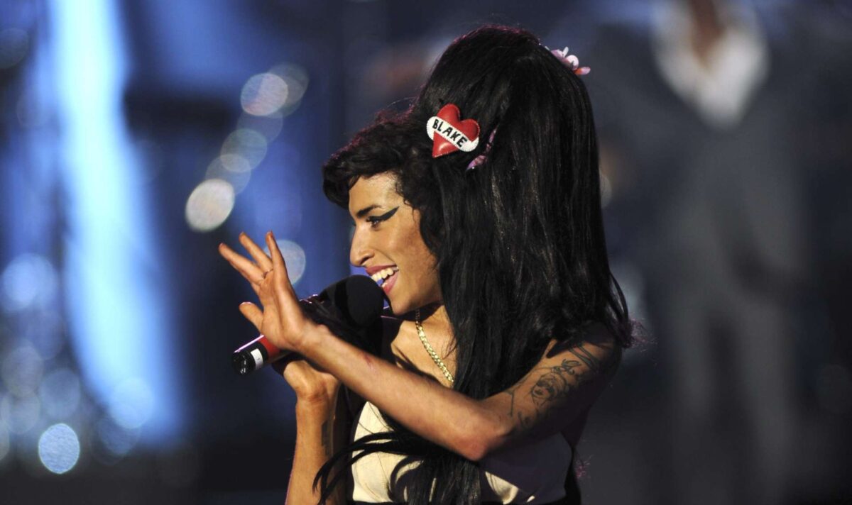 Ρίτσαρντ Γιανγκ: «Την αγάπησα πολύ» – Η ανάμνησή του από την Έιμι Γουάινχαουζ στα Grammy