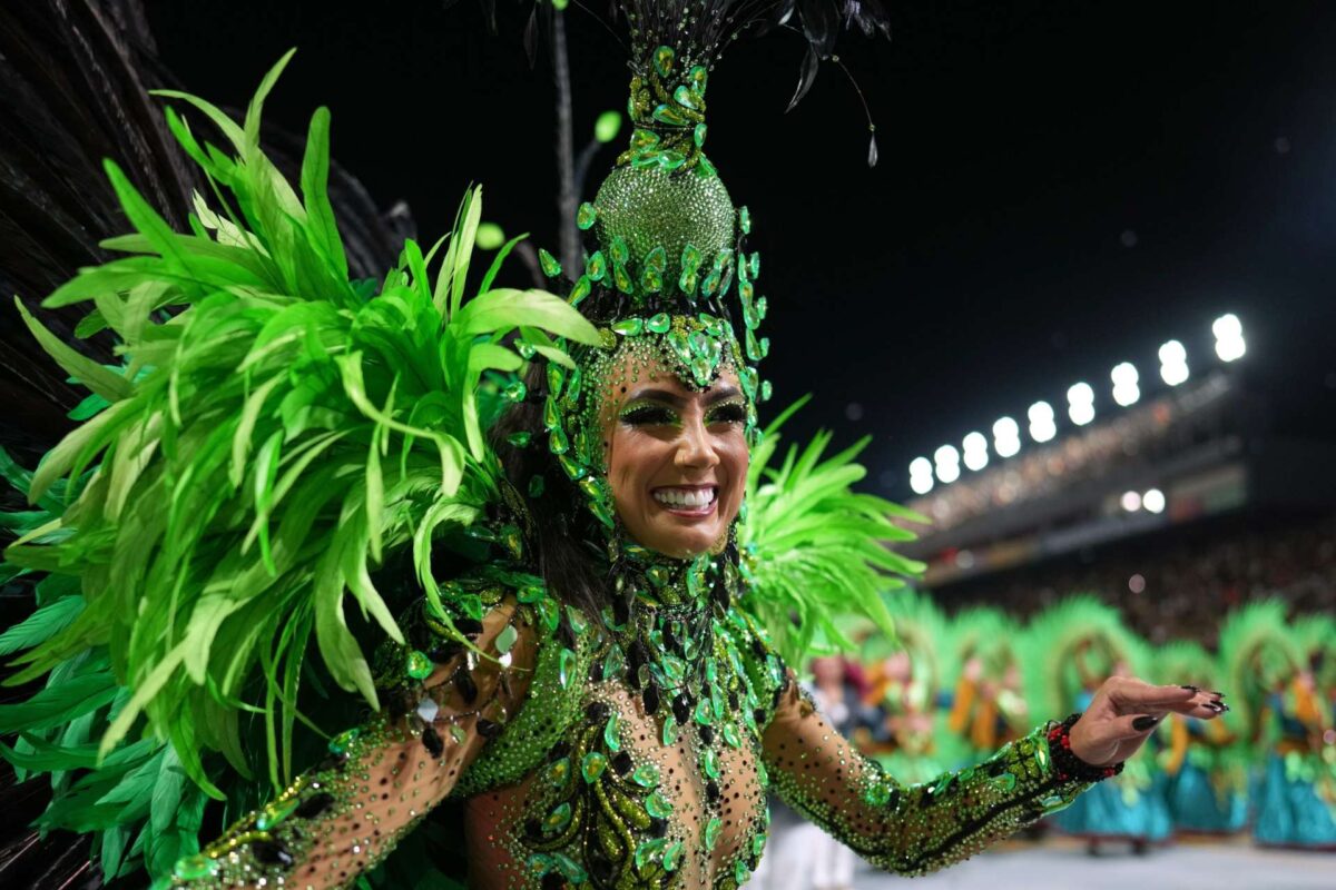 Στο ρυθμό της σάμπα το Σάο Πάολο – Θεαματική έναρξη με έντονο κοινωνικό μήνυμα