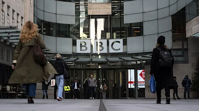 BBC: Σχέδιο λιτότητας £600 εκατ. για να ισορροπήσει τον προϋπολογισμό