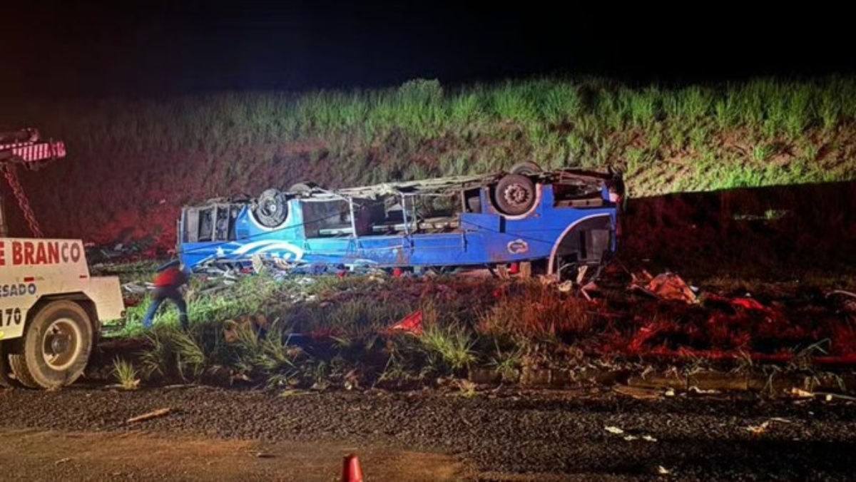 Βραζιλία: Έξι επιβάτες νεκροί και δεκάδες τραυματίες σε τροχαίο δυστύχημα με λεωφορείο