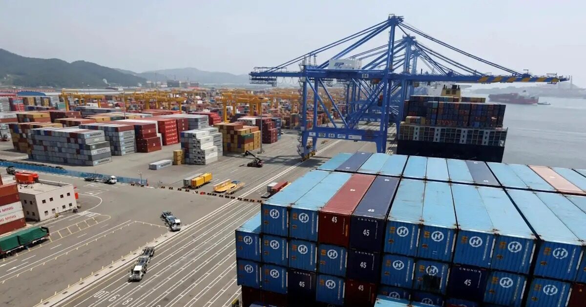 Οι ΗΠΑ σταματούν την είσπραξη δασμών που κρίθηκαν παράνομοι από το Ανώτατο Δικαστήριo