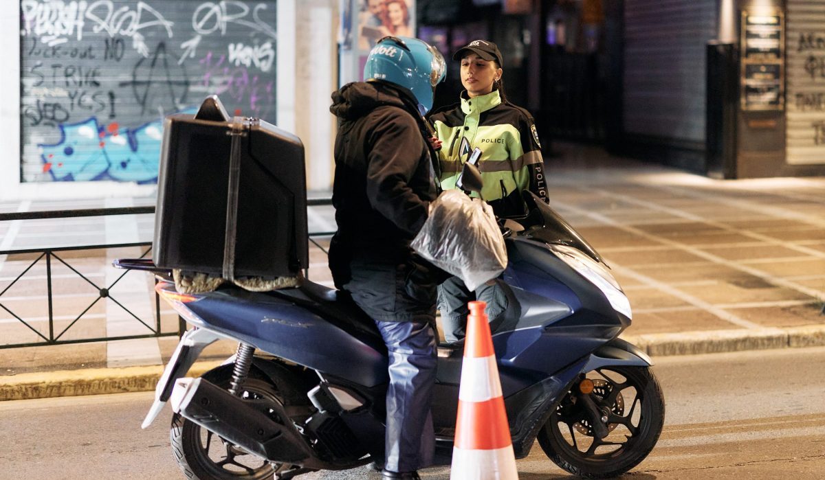 Μηδενική ανοχή από την ΕΛ.ΑΣ. στη μη χρήση κράνους: Δεν είναι απλώς αξεσουάρ, είναι ευθύνη που σώζει ζωές