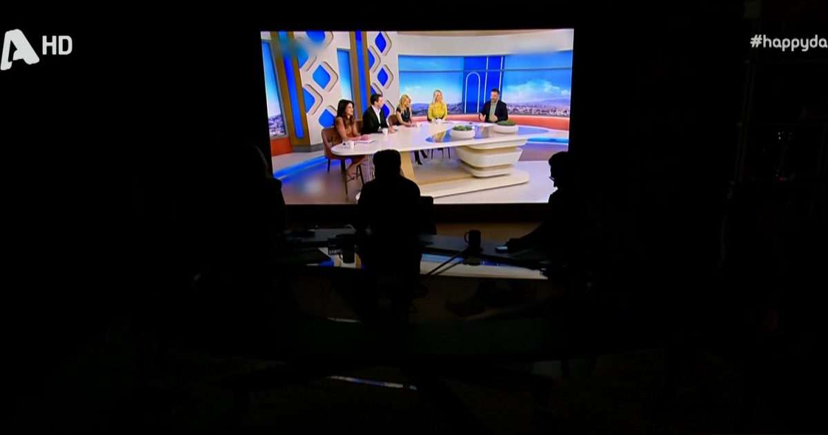 Black out στο Happy Day – «Βυθίστηκε» στο σκοτάδι το πλατό της εκπομπής: «Τα μικρόφωνά μας δουλεύουν; Σαν μεταγλώττιση»