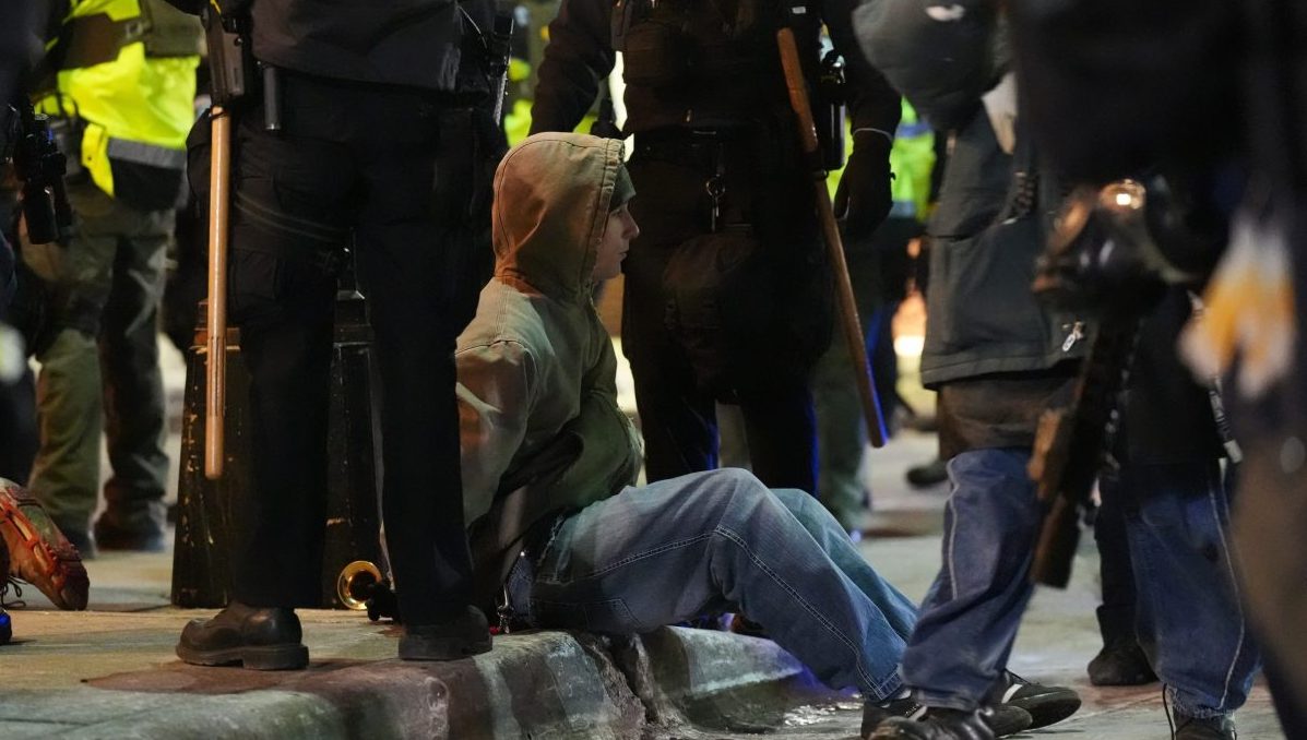 ΗΠΑ: Δικαστής απέρριψε αίτημα παύσης των επιχειρήσεων της ICE στη Μινεάπολη