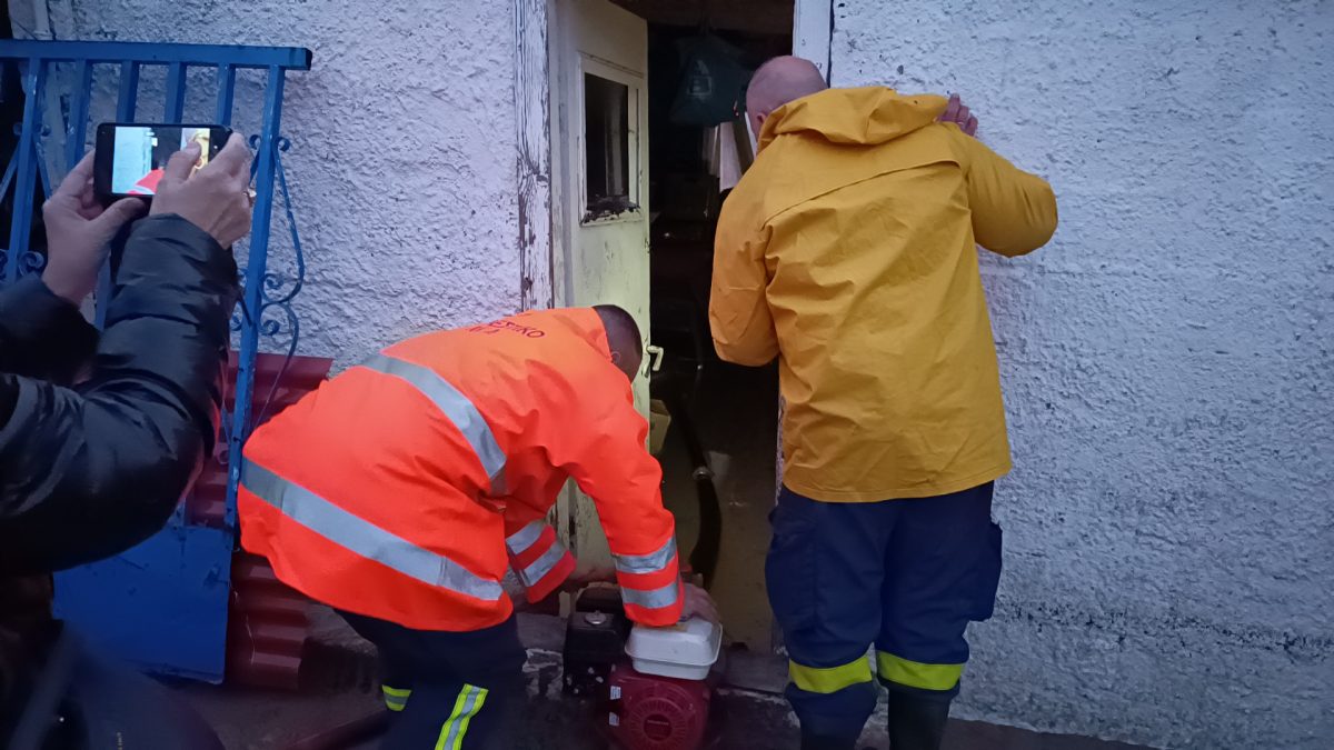 Επί ποδός οι αρχές για το κύμα κακοκαιρίας που πλήττει και το  νησί της Σάμου