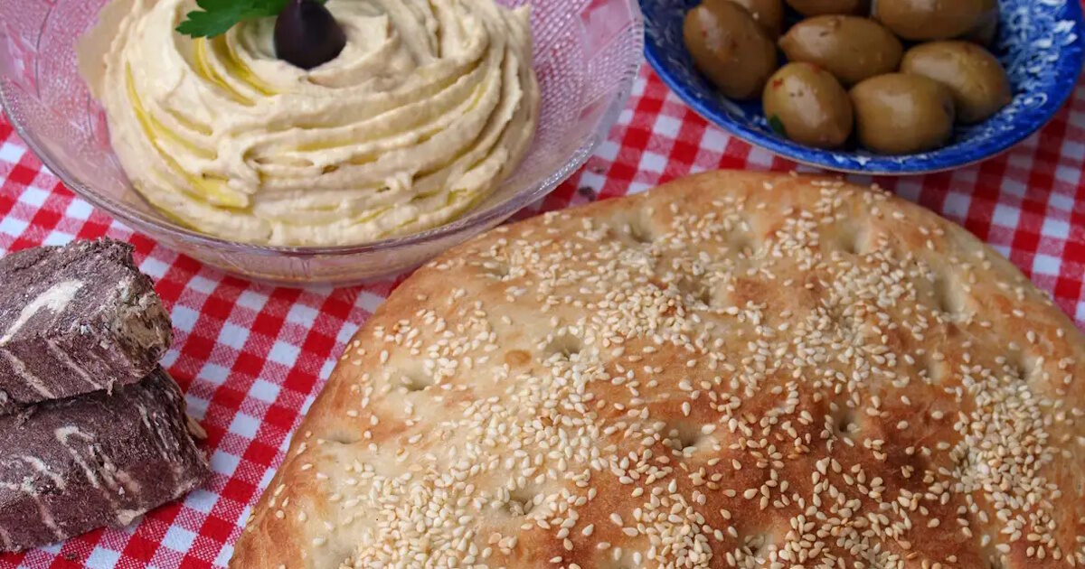 Καθαρά Δευτέρα 2026: Πού θα φτάσει η λαγάνα φέτος – Πόσο ακριβαίνουν τα θαλασσινά