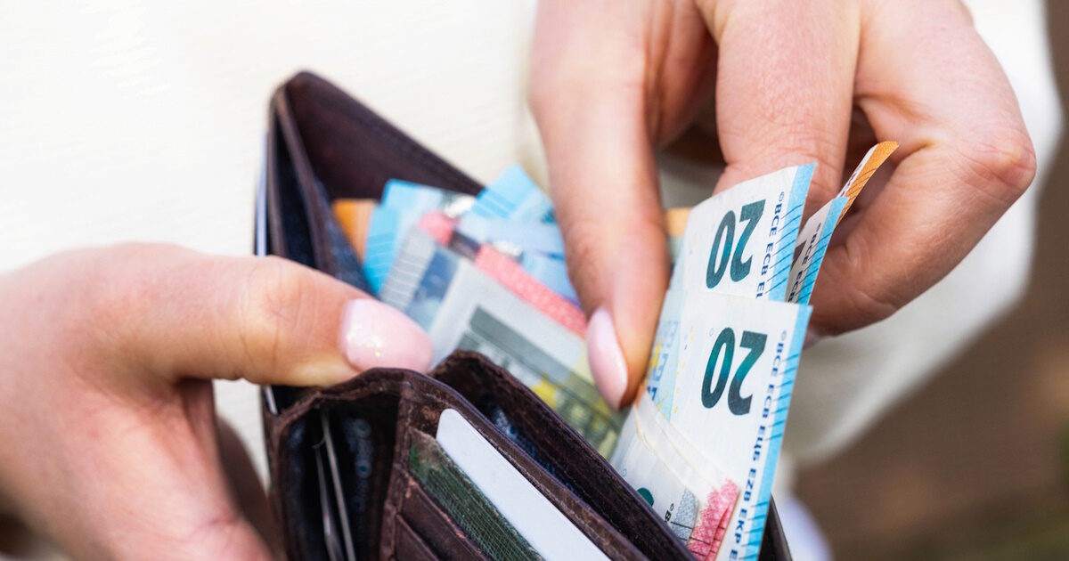 Συντάξεις και αναδρομικά: Κλείνει εκκρεμότητες ο e-ΕΦΚΑ και πληρώνει 50.000 δικαιούχους