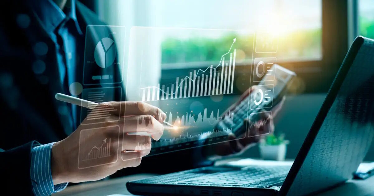 Ηλεκτρονικά τιμολόγια: «Τσουχτερά» τα πρόστιμα για επαγγελματίες και επιχειρήσεις που δεν τηρούν τα προβλεπόμενα