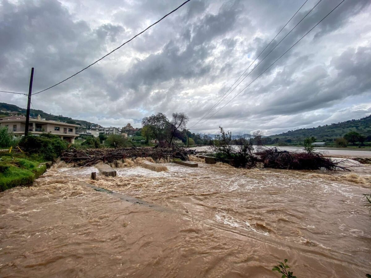 H Δυτική Ελλάδα δοκιμάζεται με όλο και συχνότερα έντονα και επίμονα καιρικά φαινόμενα – Τους λόγους εξηγεί Καθηγητής Φυσικής