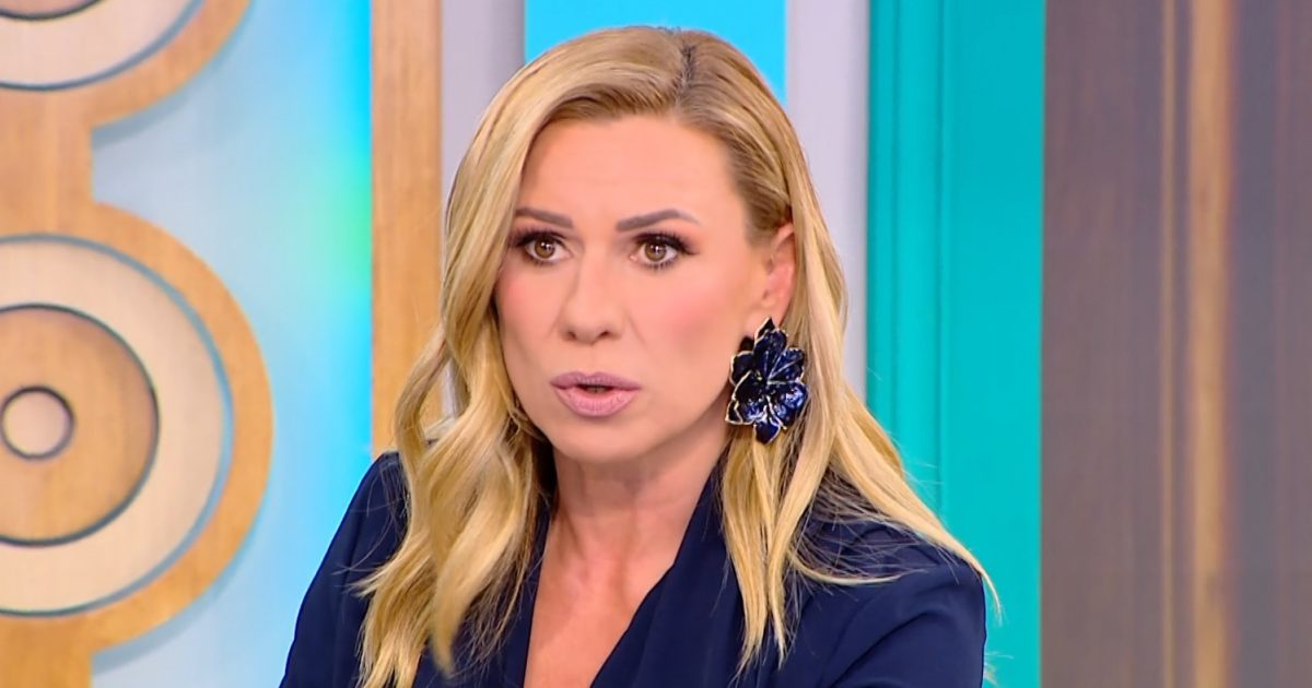 Κατερίνα Καραβάτου: «Έχω βρει μια ήδη δεδομένη κατάσταση στην εκπομπή και προσπαθώ να κάνω το καλύτερο»