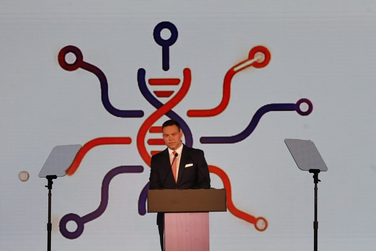 Ο Κασσελάκης προτείνει να μετονομαστεί το Κίνημα Δημοκρατίας σε Δημοκράτες – Προοδευτικό Κέντρο