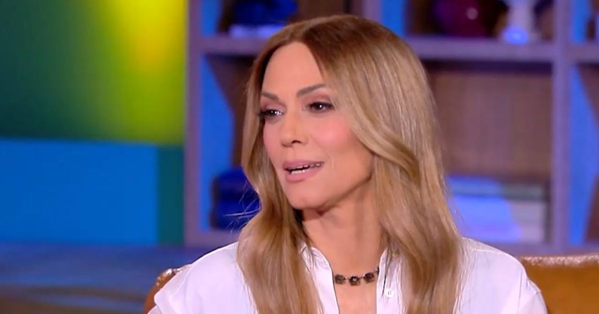 Έλλη Κοκκίνου – Αμηχανία στο «Καλύτερα δε γίνεται» για τον Διονύση Σχοινά: «Έχουν περάσει τα χρόνια, έχουν παραγραφεί αυτά»