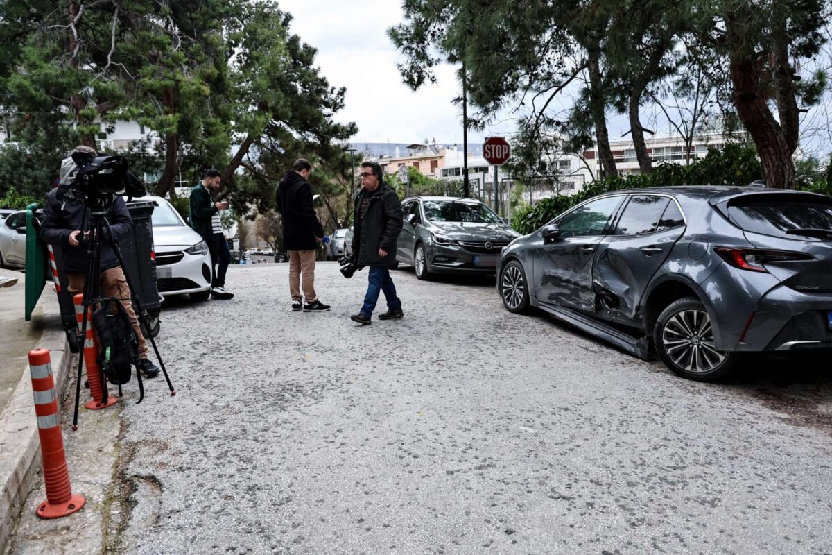 Ποινική δίωξη για δύο πλημμελήματα στην 36χρονη τραγουδίστρια που παρέσυρε οχήματα στο Κολωνάκι