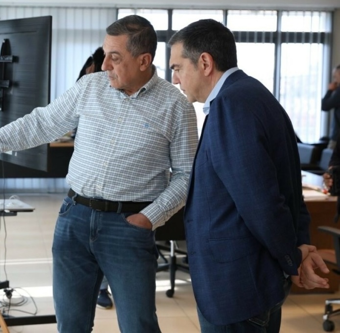 Η «χημεία» Τσίπρα – Κουρέτα και η γκρίνια των «πράσινων»