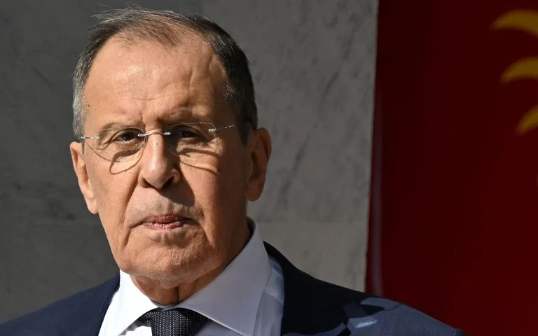 Πυρά Λαβρόφ σε Ελλάδα: «Διέκοψε συνεργασία δεκαετιών με τη Ρωσία»