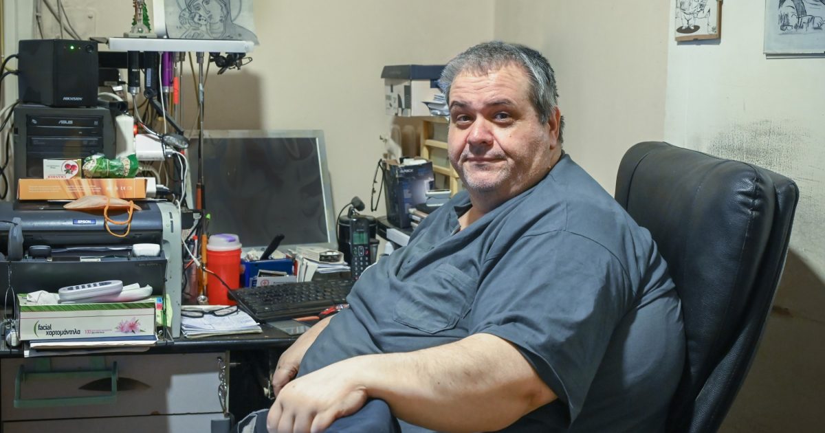 Συγκλονίζει ο Κώστας Μακέδος: «Ήμουν πάντα ευκίνητος και αεικίνητος, τώρα κατέληξα ακίνητος… έχω υποστεί απίστευτο μπούλινγκ»