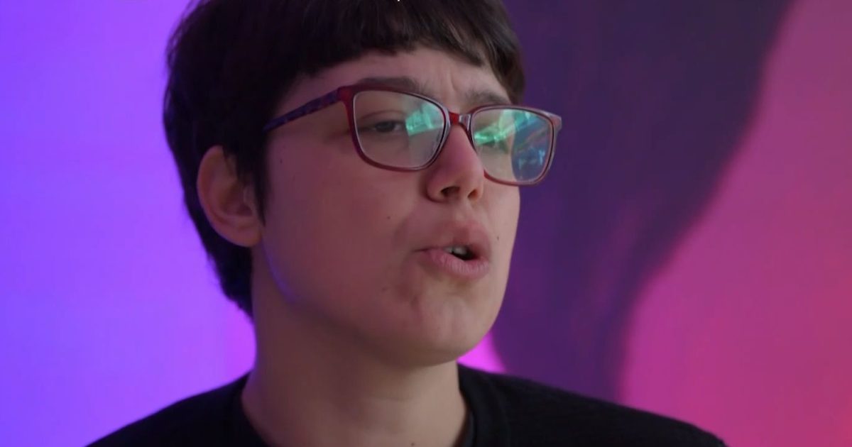 Μελίνα Κόλλια: «Το μεγαλύτερο μέρος της σκηνής του stand-up ήτανε καθηλωμένη σε ένα είδος χιούμορ και βλέπω τώρα ότι αλλάζει»