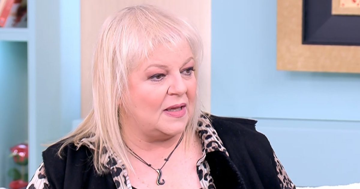 Φωτεινή Μπαξεβάνη: «Είμαι λίγο δύσκολη στα όχι και αυτό καμιά φορά με καταπιέζει»