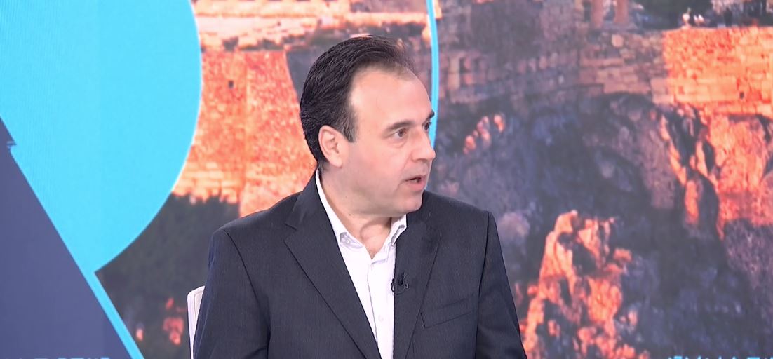 Παπαστεργίου: Το επόμενο διάστημα θα γίνουν ανακοινώσεις για τα social media στους ανήλικους – Τι είπε για προσωπικό αριθμό και «Βιολάντα»