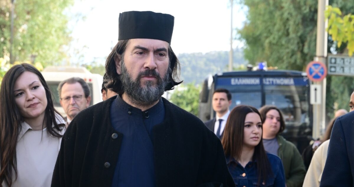 Ένοχος ο πατέρας Αντώνιος και τέσσερις ακόμη συνεργάτες του για σωματικές κακοποιήσεις παιδιών στην Κιβωτό του Κόσμου