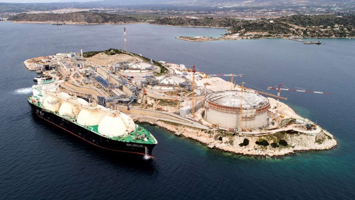 Financial Times: Νότια πύλη της Ευρώπης η Ελλάδα στην εισαγωγή υγροποιημένου φυσικού αερίου
