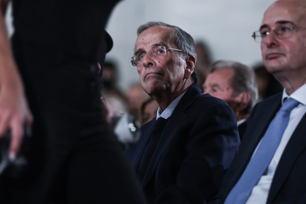 Ποιοι «κελαηδάνε» στον Σαμαρά;