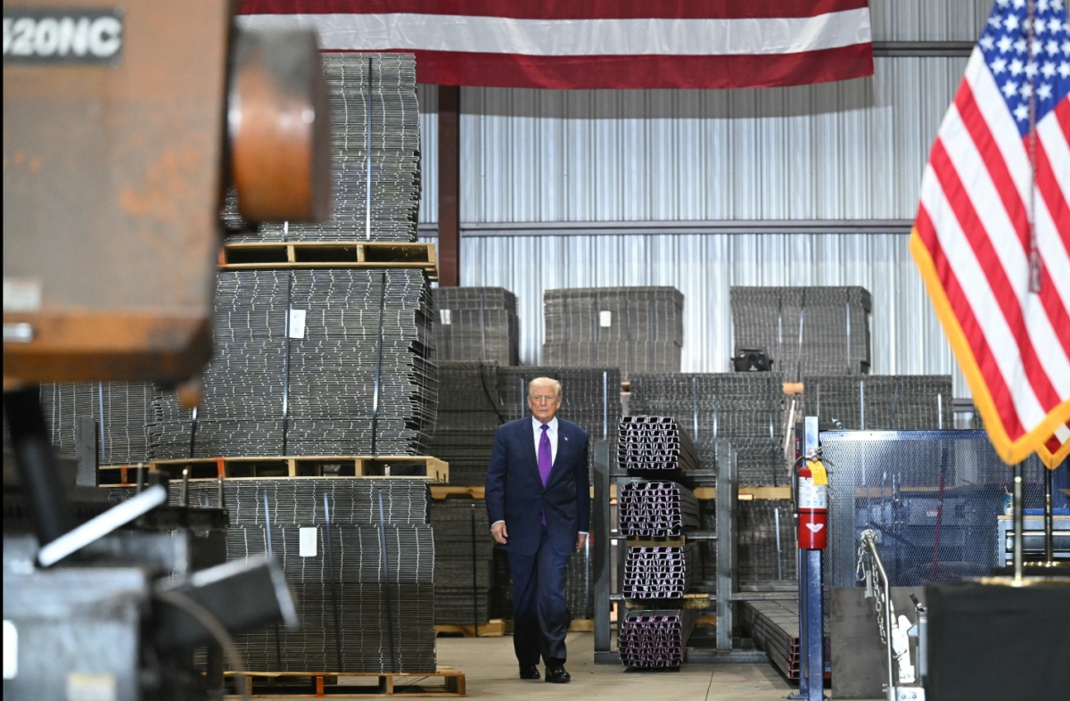 Υπέγραψε το διάταγμα για νέο παγκόσμιο δασμό  10% ο Ντόναλντ Τραμπ – Παράκαμψη πέντε μηνών στο μπλόκο του Αν. Δικαστηρίου