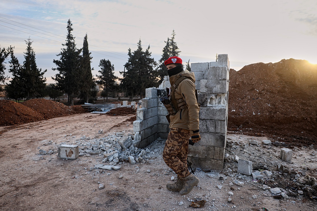 Συρία: Τέσσερις νεκροί από επίθεση του ISIS – Αποχωρούν οι αμερικανικές δυνάμεις από τη χώρα