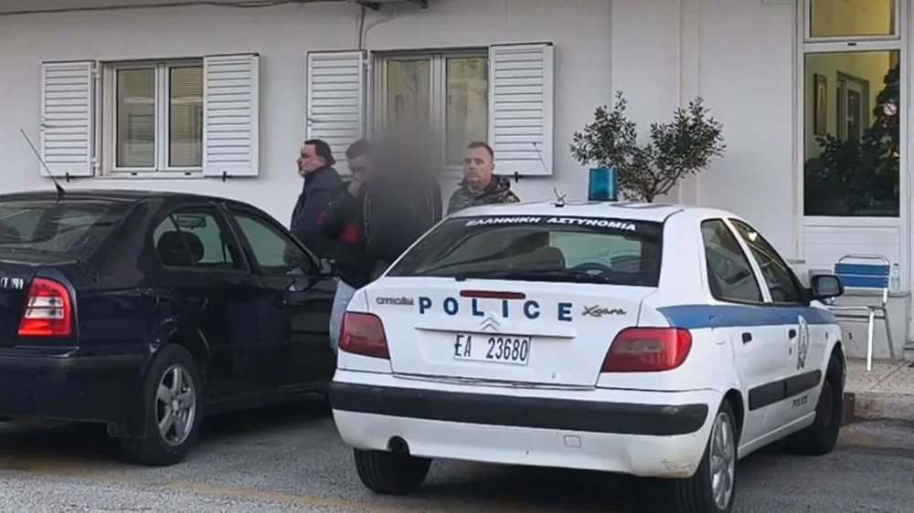 Δολοφονία στο Λουτράκι: Πώς βάφτηκαν στο αίμα ασήμαντες διαφορές ανηλίκων