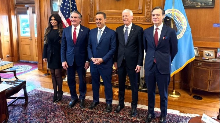 Τριμερής Παπασταύρου – Burgum – Wright για την ενεργειακή συνεργασία Ελλάδας–ΗΠΑ