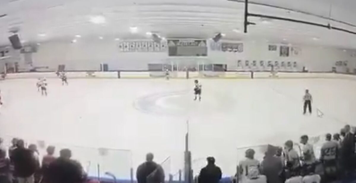 ΗΠΑ: Πυροβολισμοί σε παιδικό αγώνα χόκεϊ στο Ρόουντ Άιλαντ – Τρεις νεκροί και τρεις σοβαρά τραυματίες