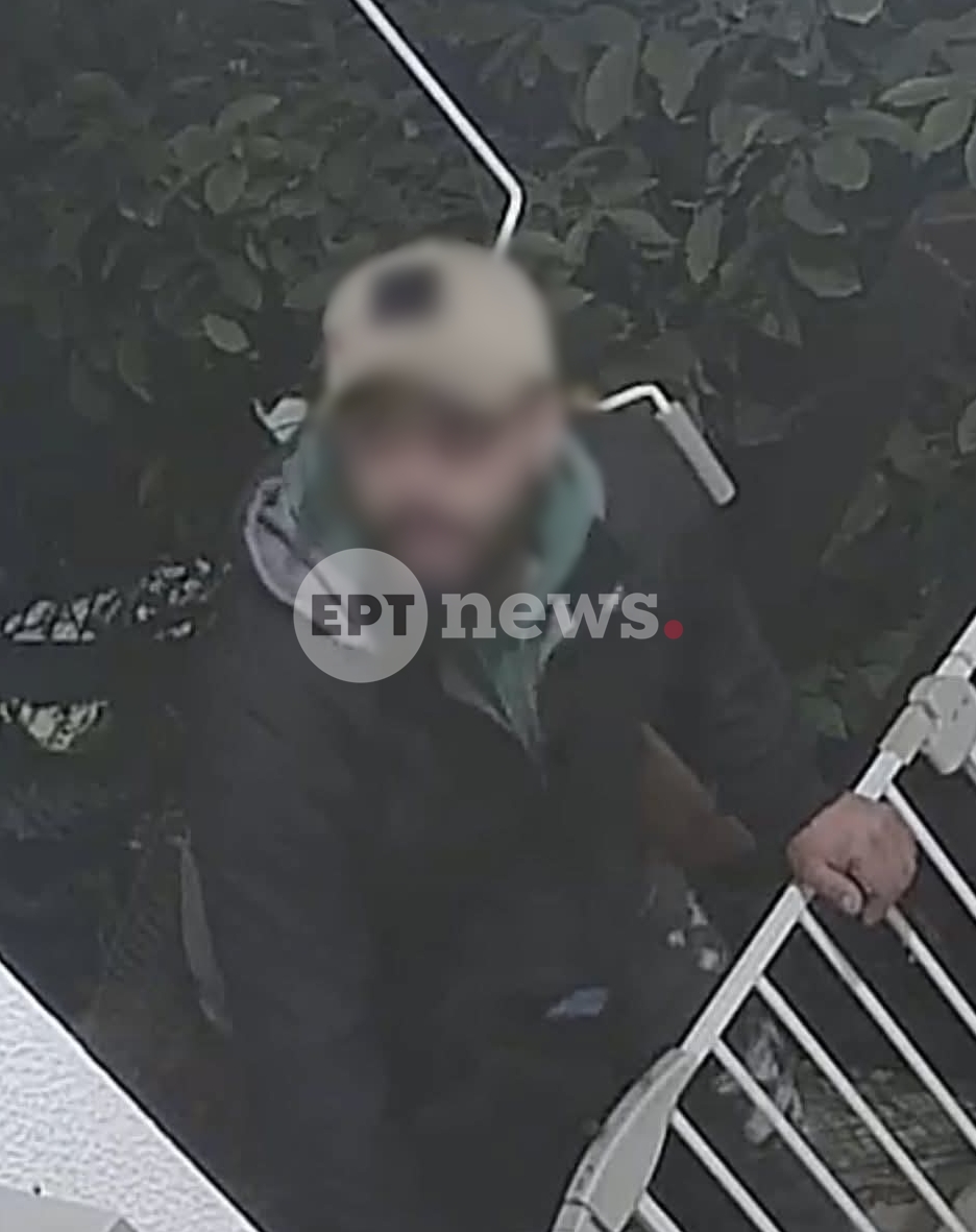 Βίντεο ντοκουμέντο: Καρέ- καρέ οι κινήσεις διαρρήκτη που επιχειρεί να ανοίξει σπίτι στο Χολαργό