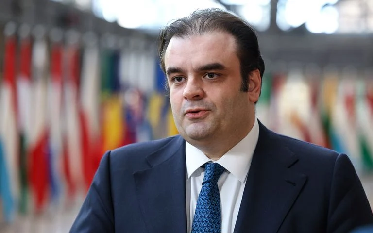 Πιερρακάκης στη Handelsblatt: Πρότυπο η Ελλάδα στην καταπολέμηση της φοροδιαφυγής