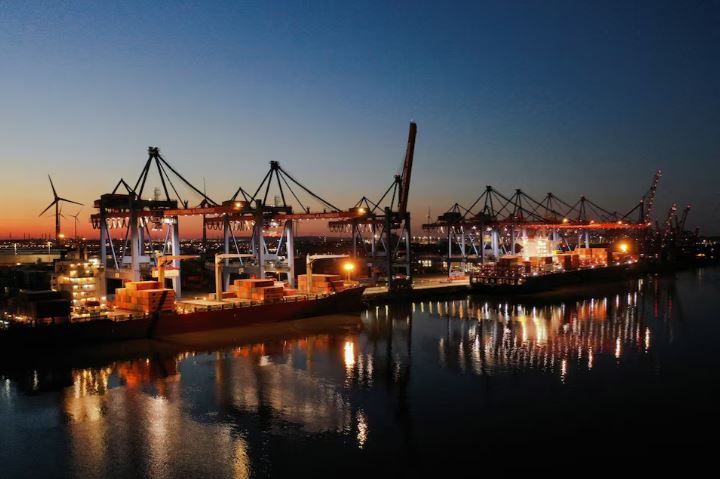 Δασμοί Τραμπ: Η ακυρωτική απόφαση του Δικαστηρίου φέρνει νέο κύμα αβεβαιότητας στο παγκόσμιο εμπόριο