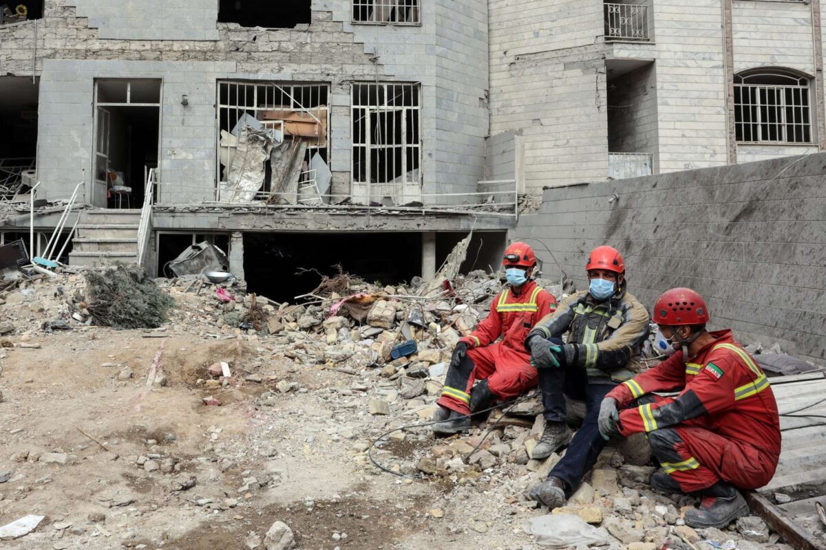 Guardian: «Χωρίς σαφή στρατηγική για αλλαγή καθεστώτος η επίθεση στο Ιράν», λένε Ισραηλινοί αξιωματούχοι