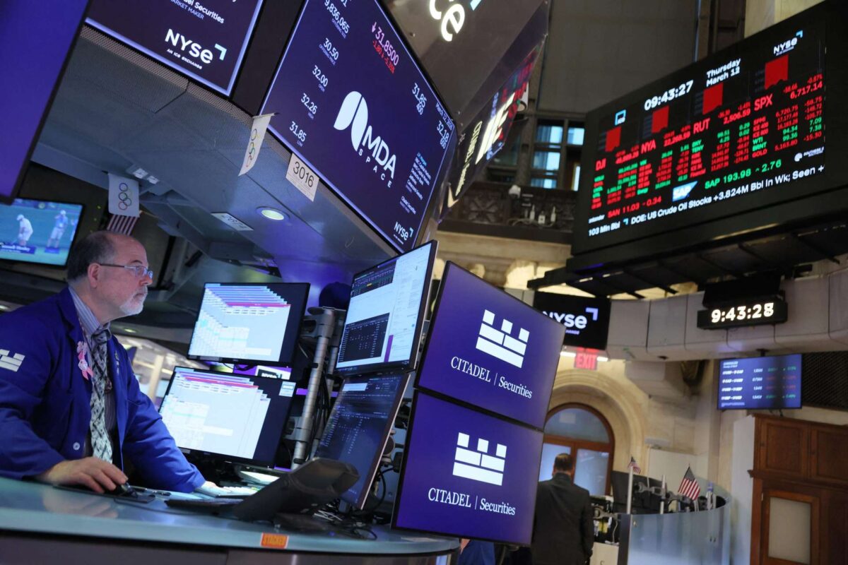 Πώς ένας παρατεταμένος πόλεμος με το Ιράν μπορεί να πυροδοτήσει παγκόσμια οικονομική κρίση