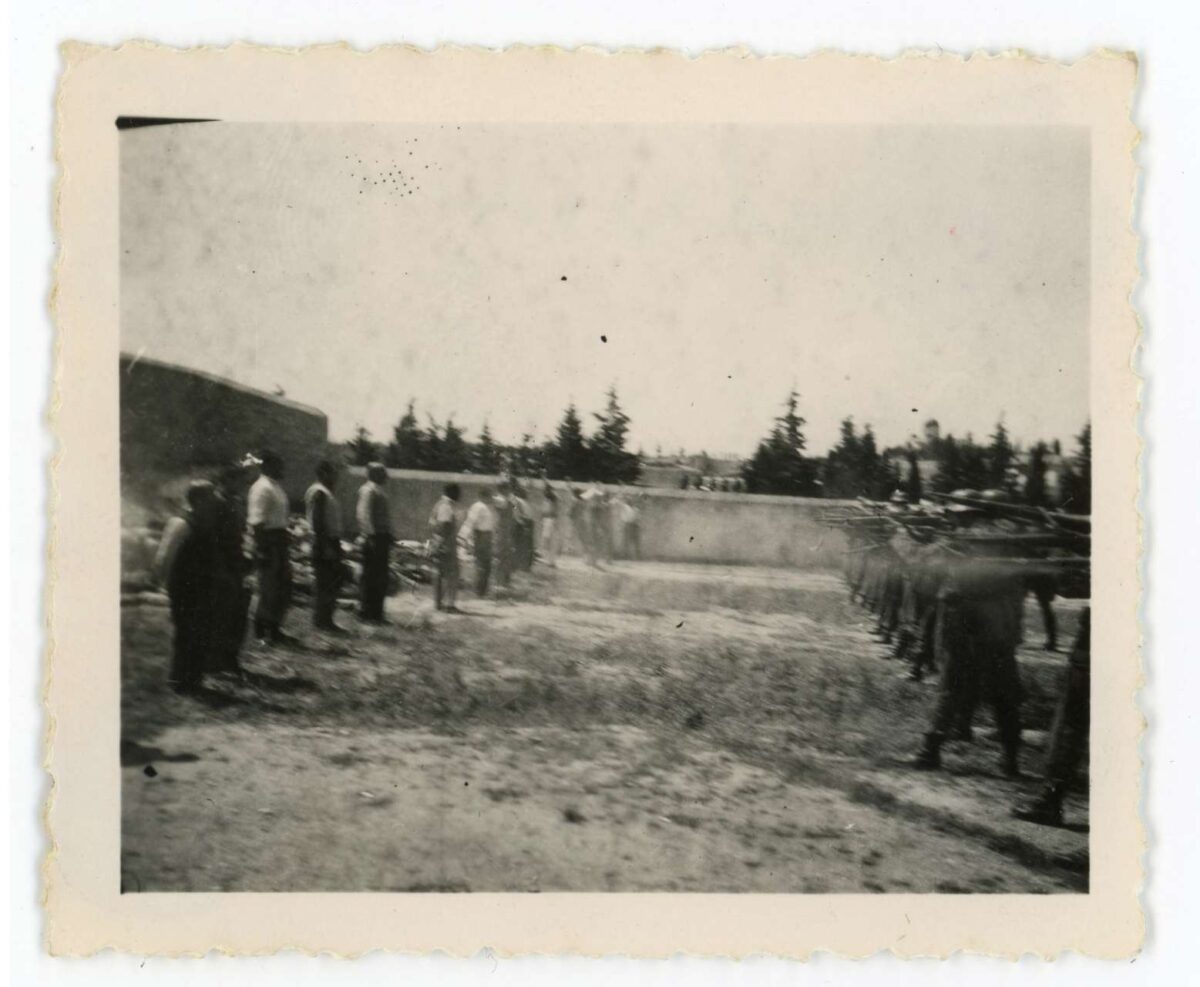 Καισαριανή: Παρουσιάστηκαν οι ιστορικές φωτογραφίες από την εκτέλεση των 200